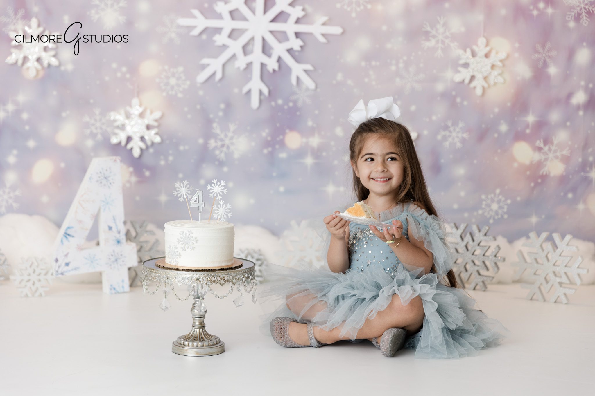 Kids birthday portrait photography session with siblings

Child portrait photography capturing joyful laughter