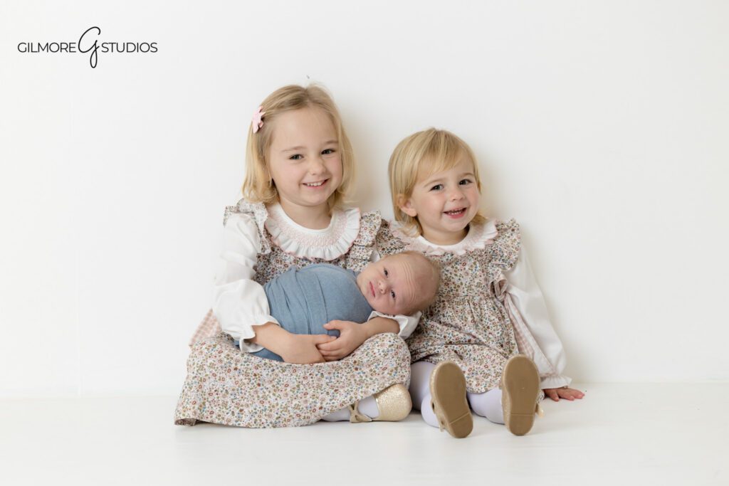 Baby portrait session photographed by newborn photographer

Newborn photography portrait showing calm sleeping baby