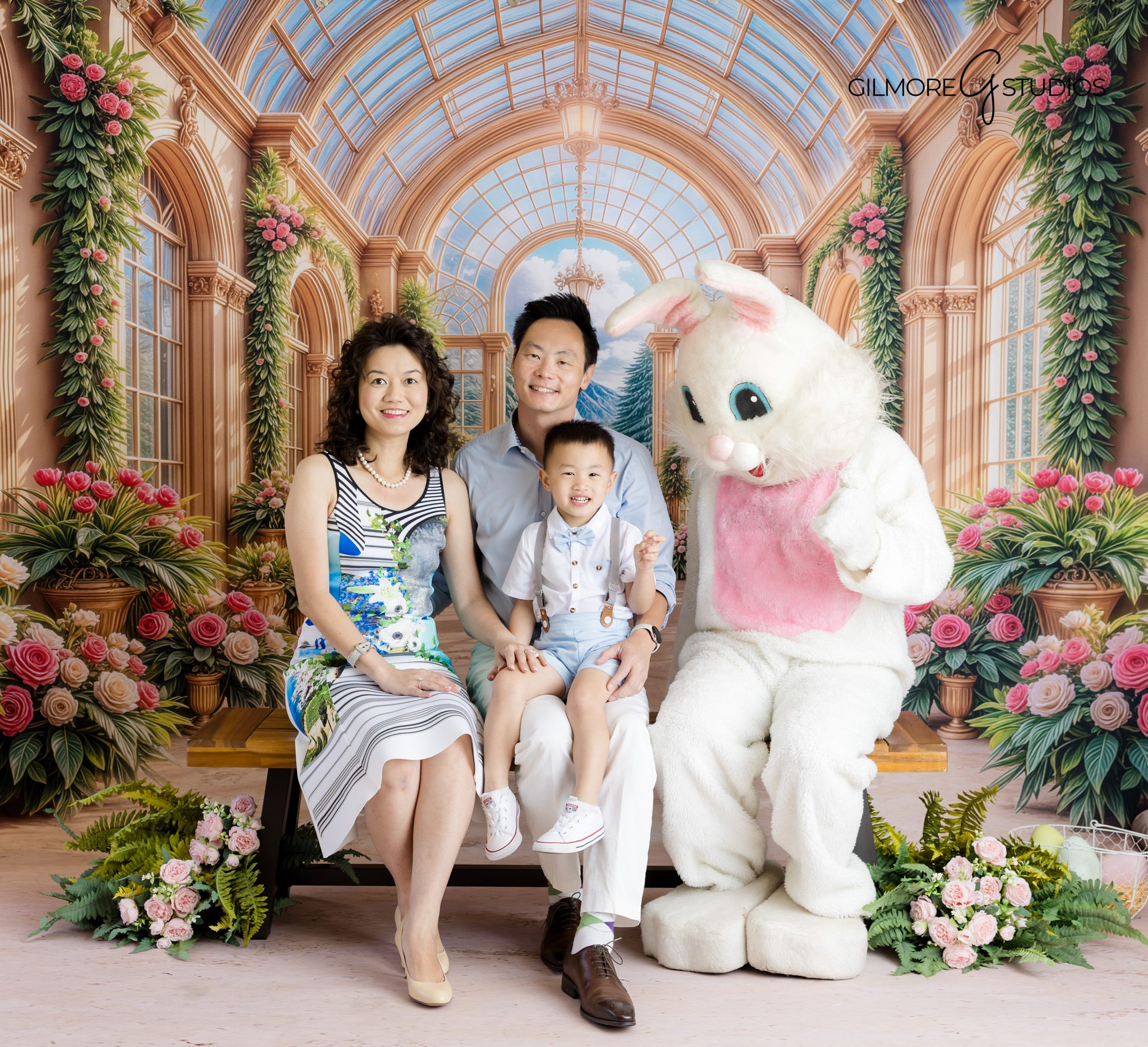 Easter mini session photographer family pastel outfits portrait
Newport Beach Easter photography baby with bunny spring portrait