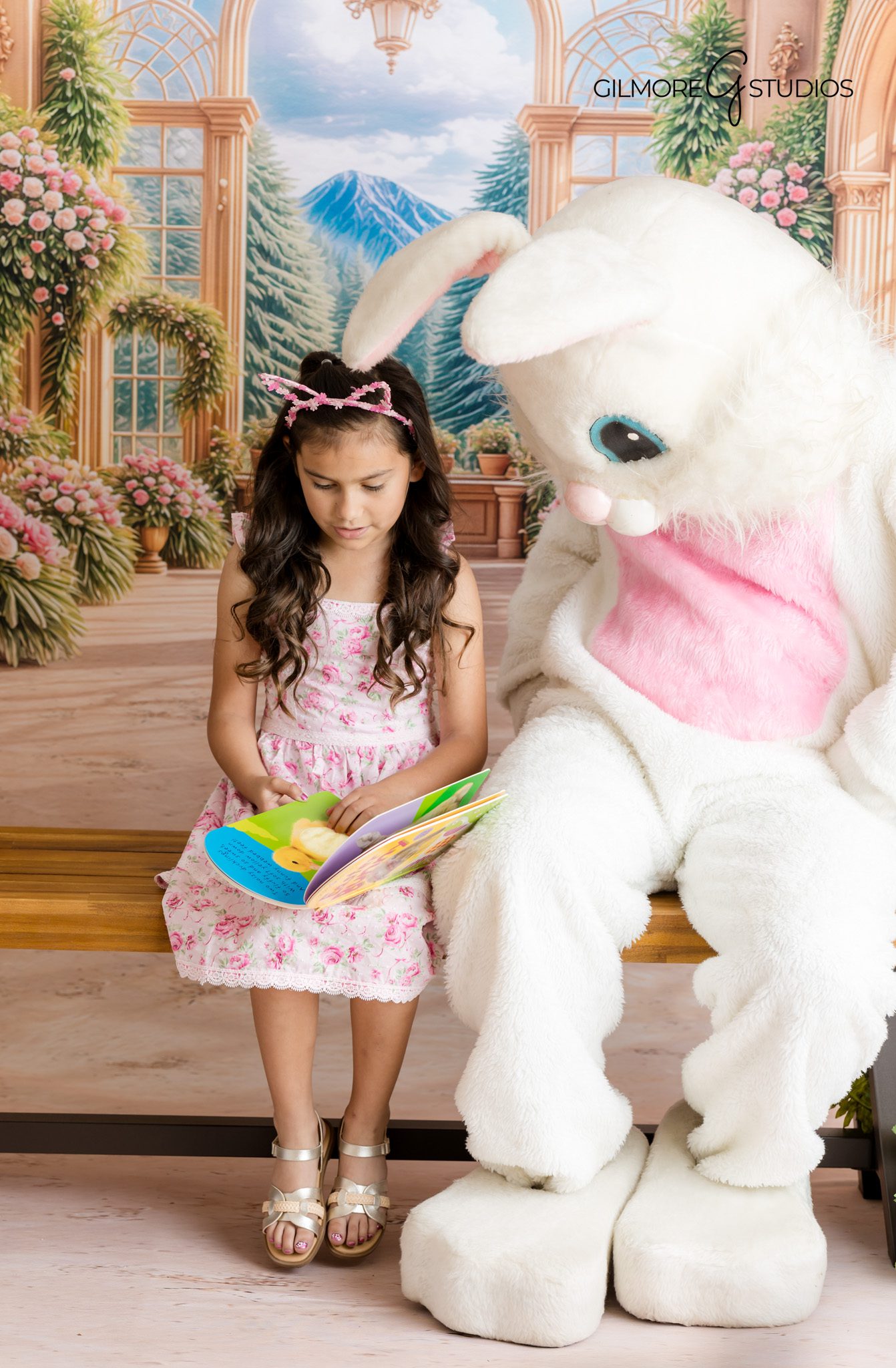 Queen Creek family photography Easter mini session parent child portrait
Easter mini session photography kids interacting with bunny portrait