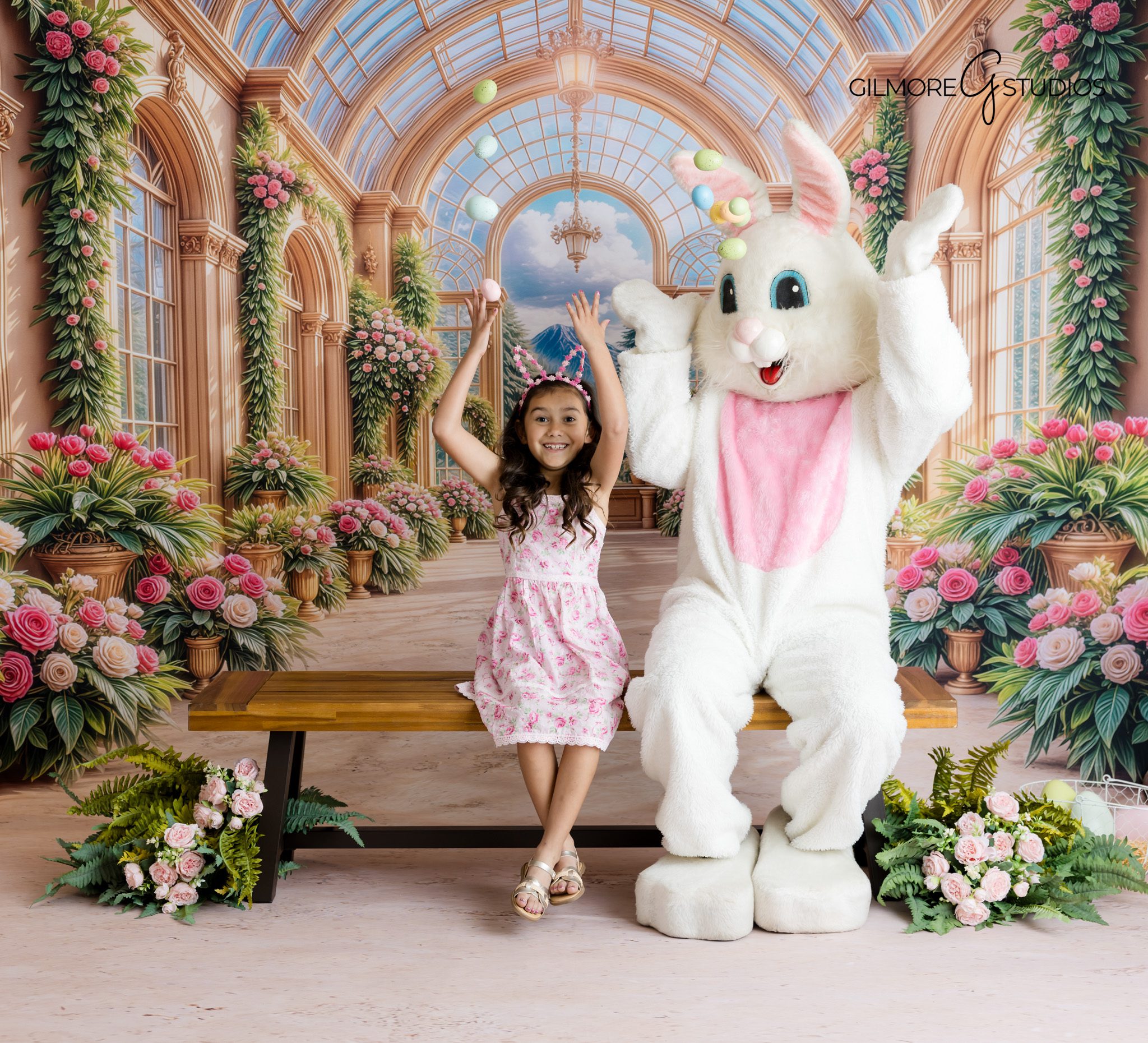 Easter mini session photographer Queen Creek AZ family portrait with bunny
spring family photography Queen Creek Arizona Easter bunny portrait session