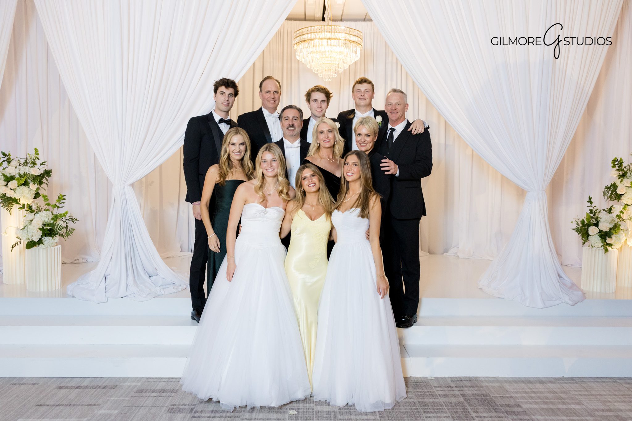 Portrait of debutante photographed before gala event
Elegant debutante portrait photographed by professional photographer