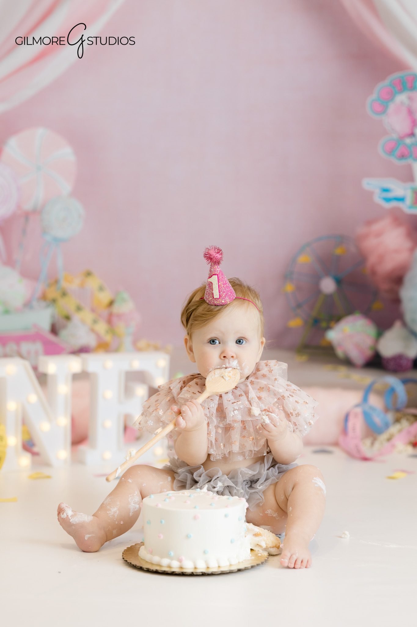cake smash portrait baby sitting carnival setup
orange county baby photography styled session
