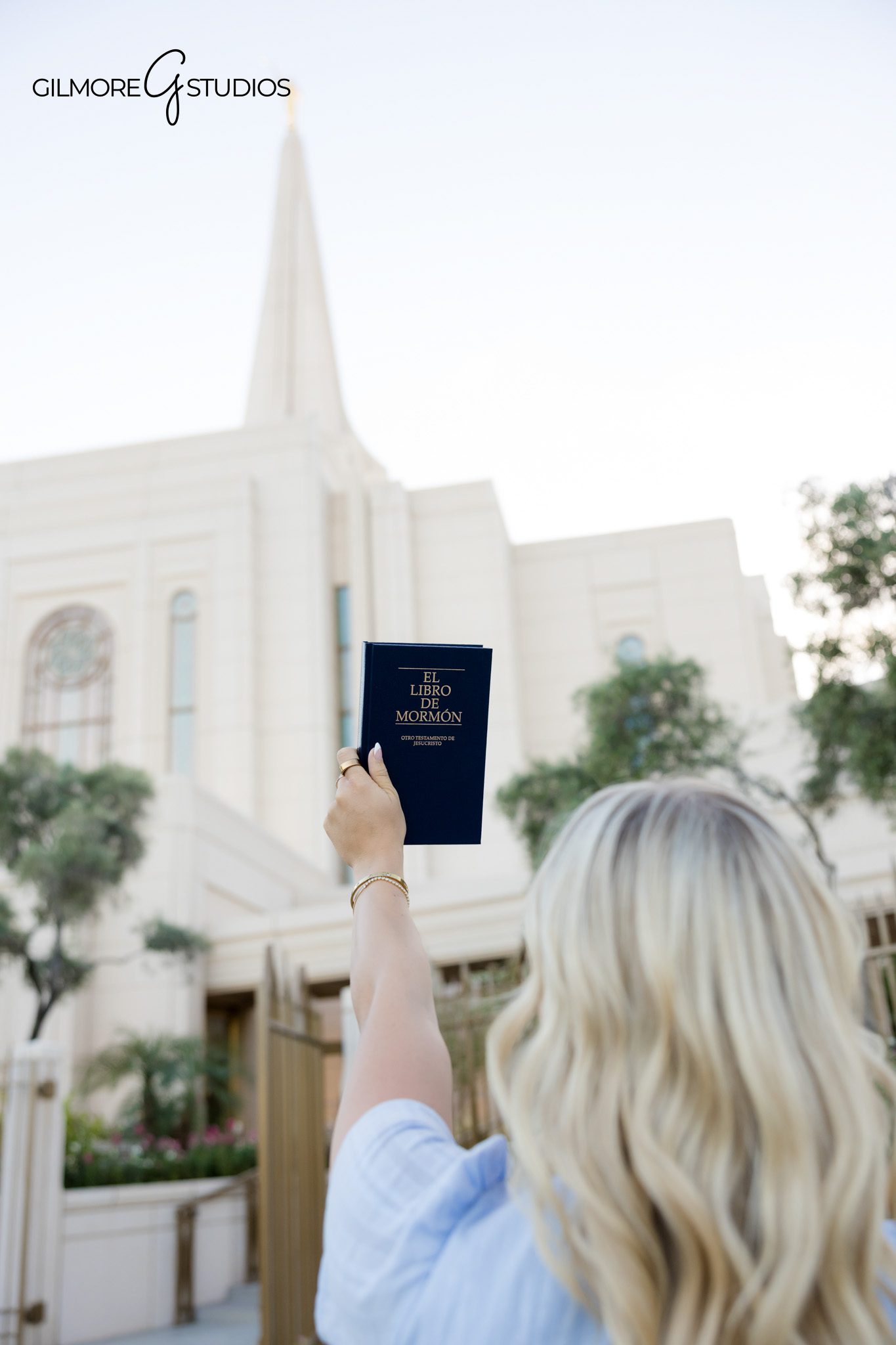 LDS missionary pictures Gilbert AZ temple grounds female portrait | Gilbert AZ temple grounds missionary photos