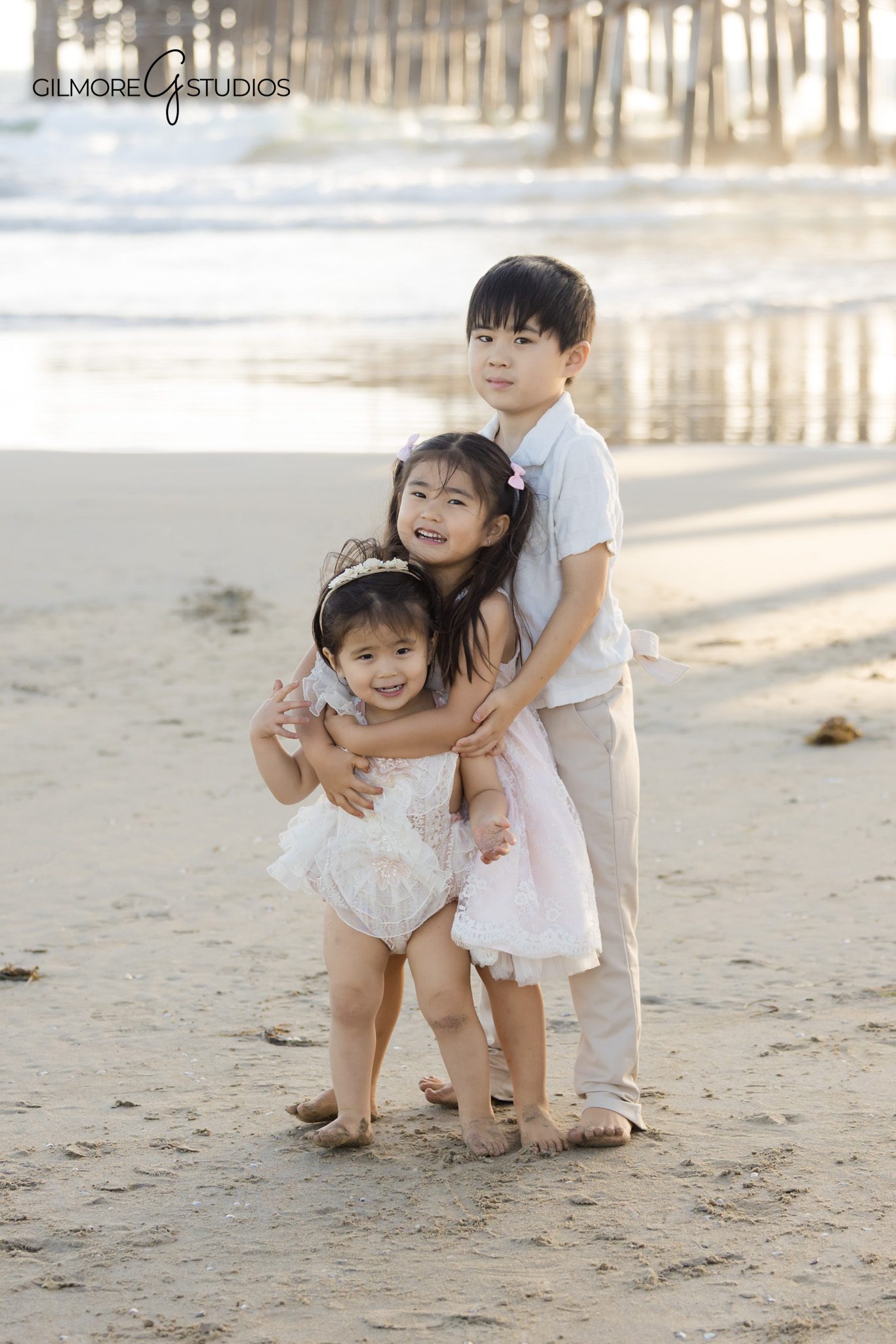 Newport Beach family wardrobe light colors
Beach family outfit ideas soft neutrals