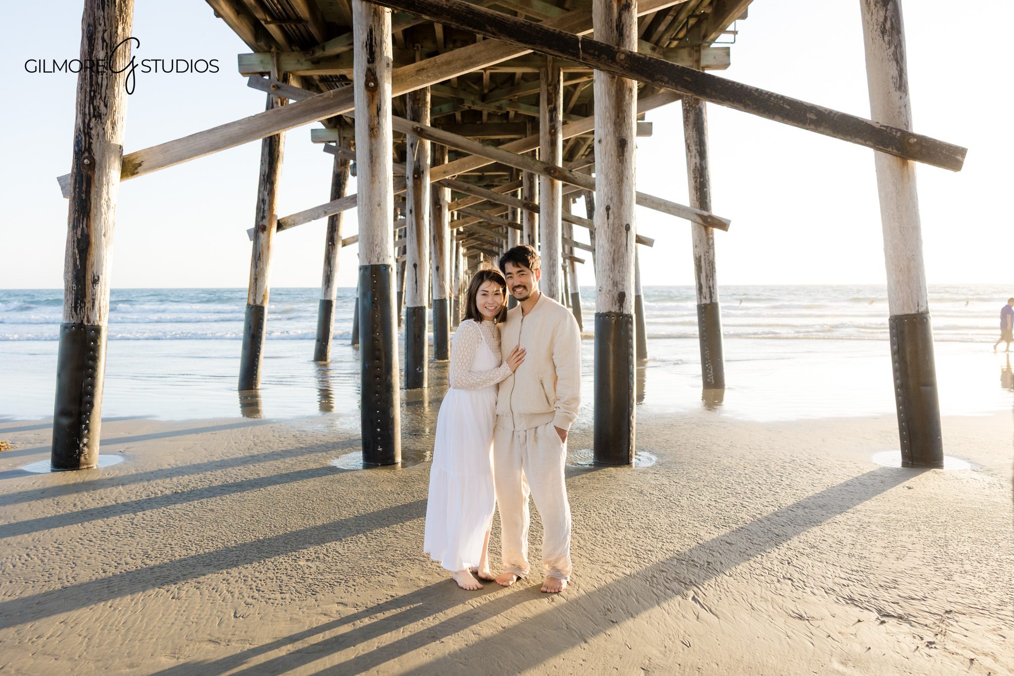 Coastal family photography soft tones wardrobe
Family beach outfits neutral tones inspiration