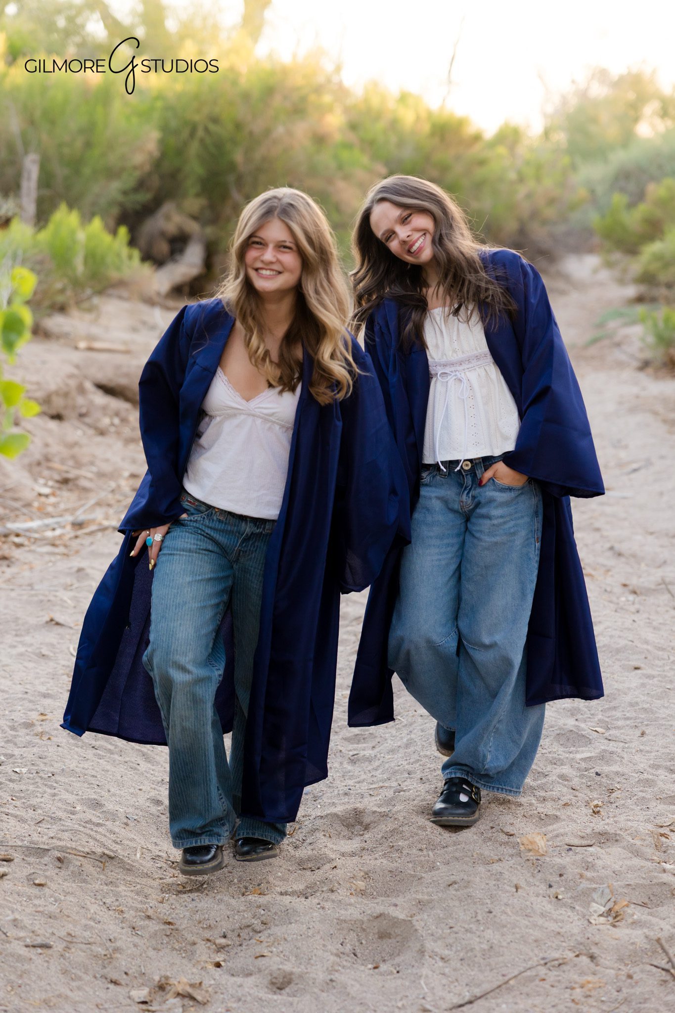 Best friend graduation session in Queen Creek fields
Gilbert Arizona graduation portraits for teen girls
