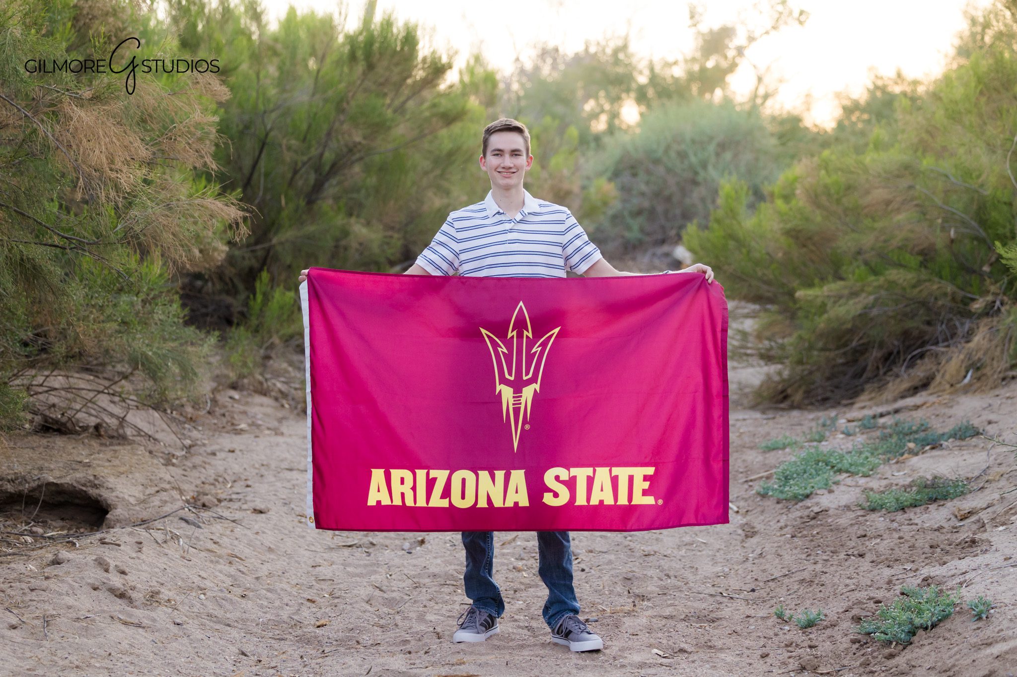 Gilbert senior boy photographer
Senior with ASU flag Queen Creek