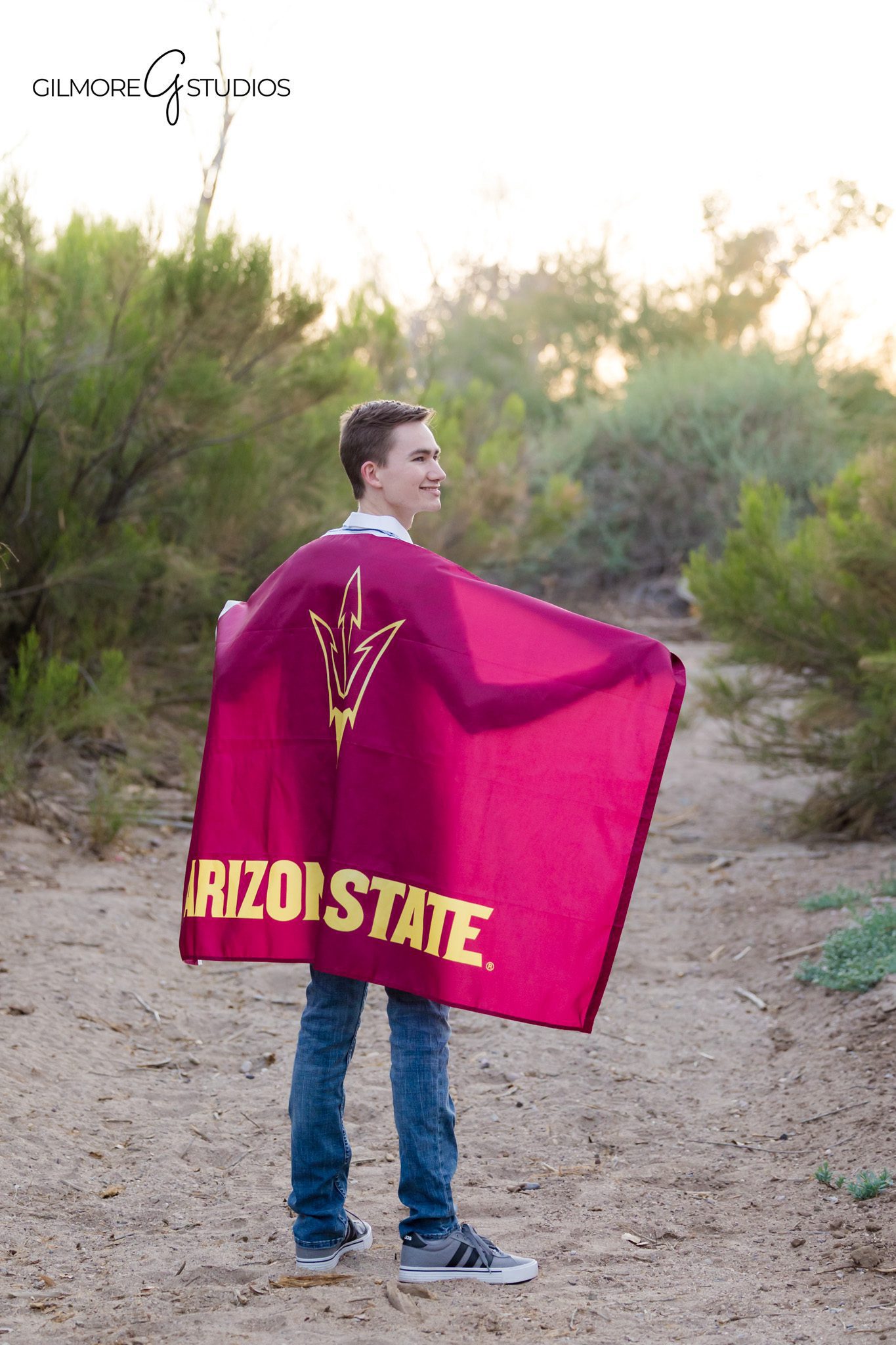 Outdoor graduation tassel portrait
Senior graduation details Queen Creek