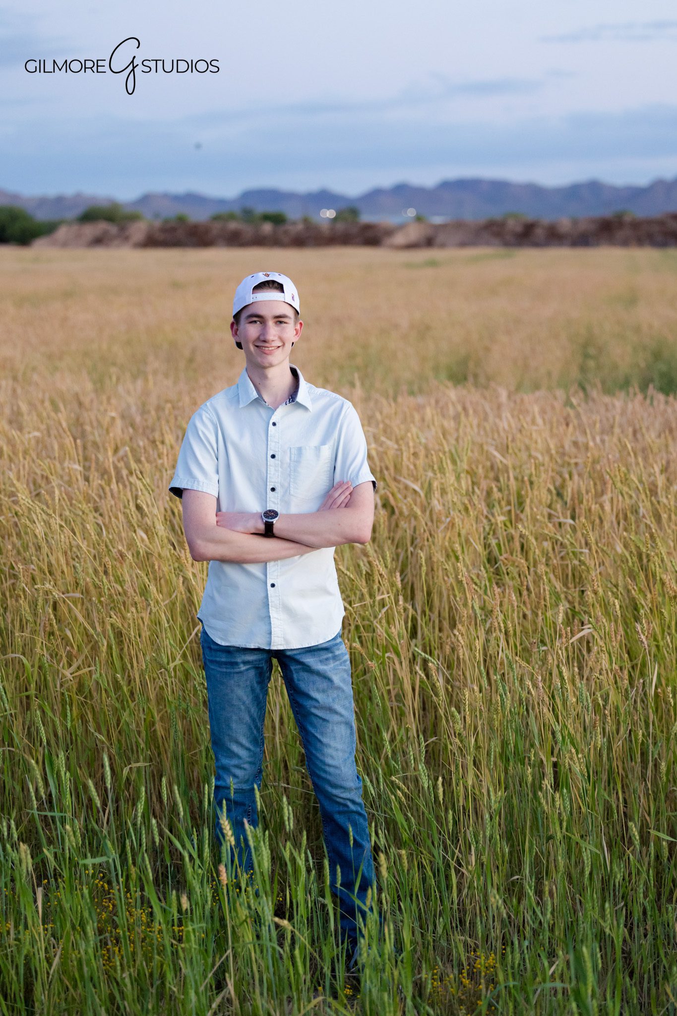 Male senior graduation portraits Arizona
Queen Creek outdoor graduation photos