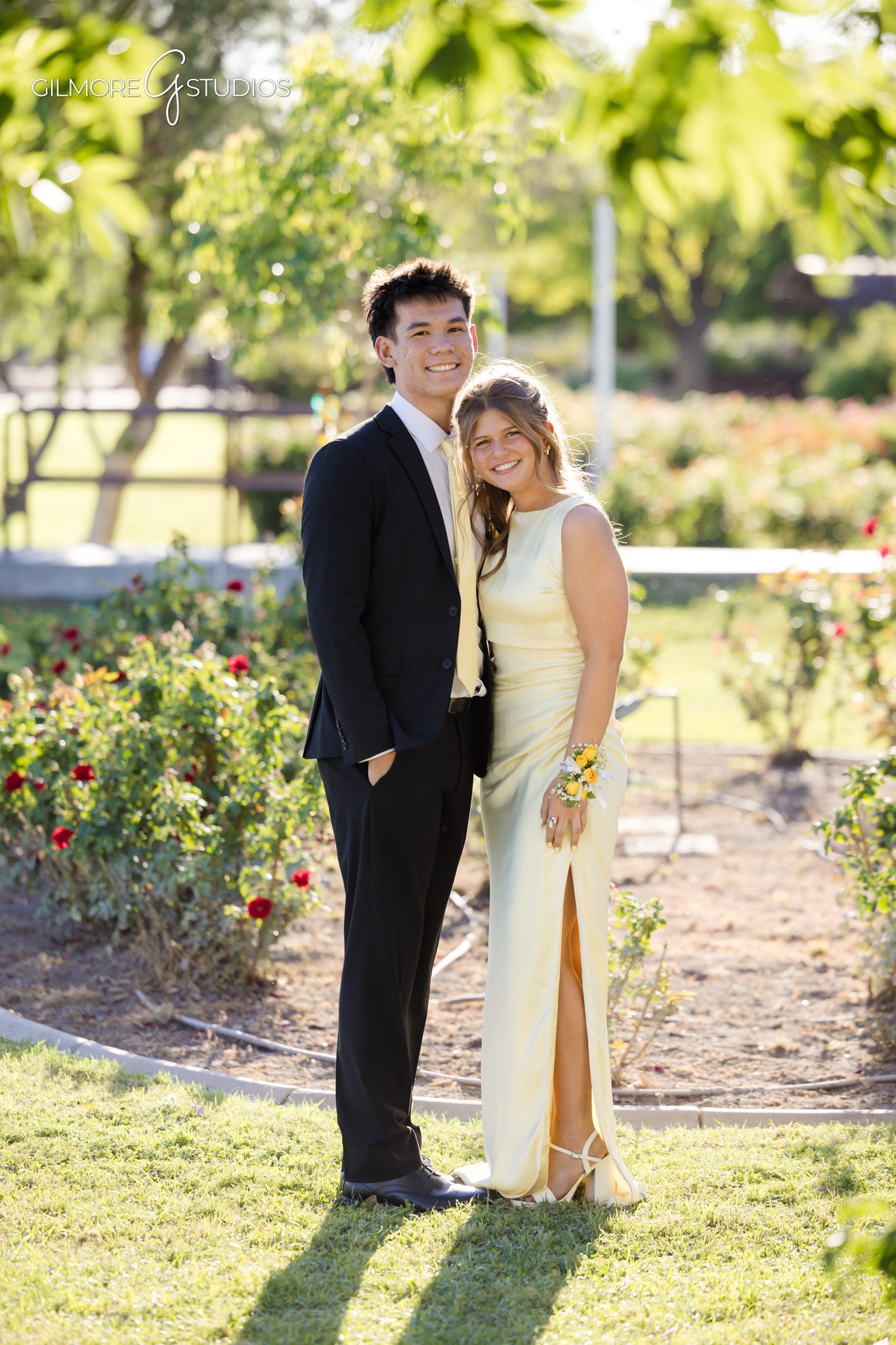 prom photography Gilbert AZ natural group interaction
senior prom portraits Arizona candid friend photo