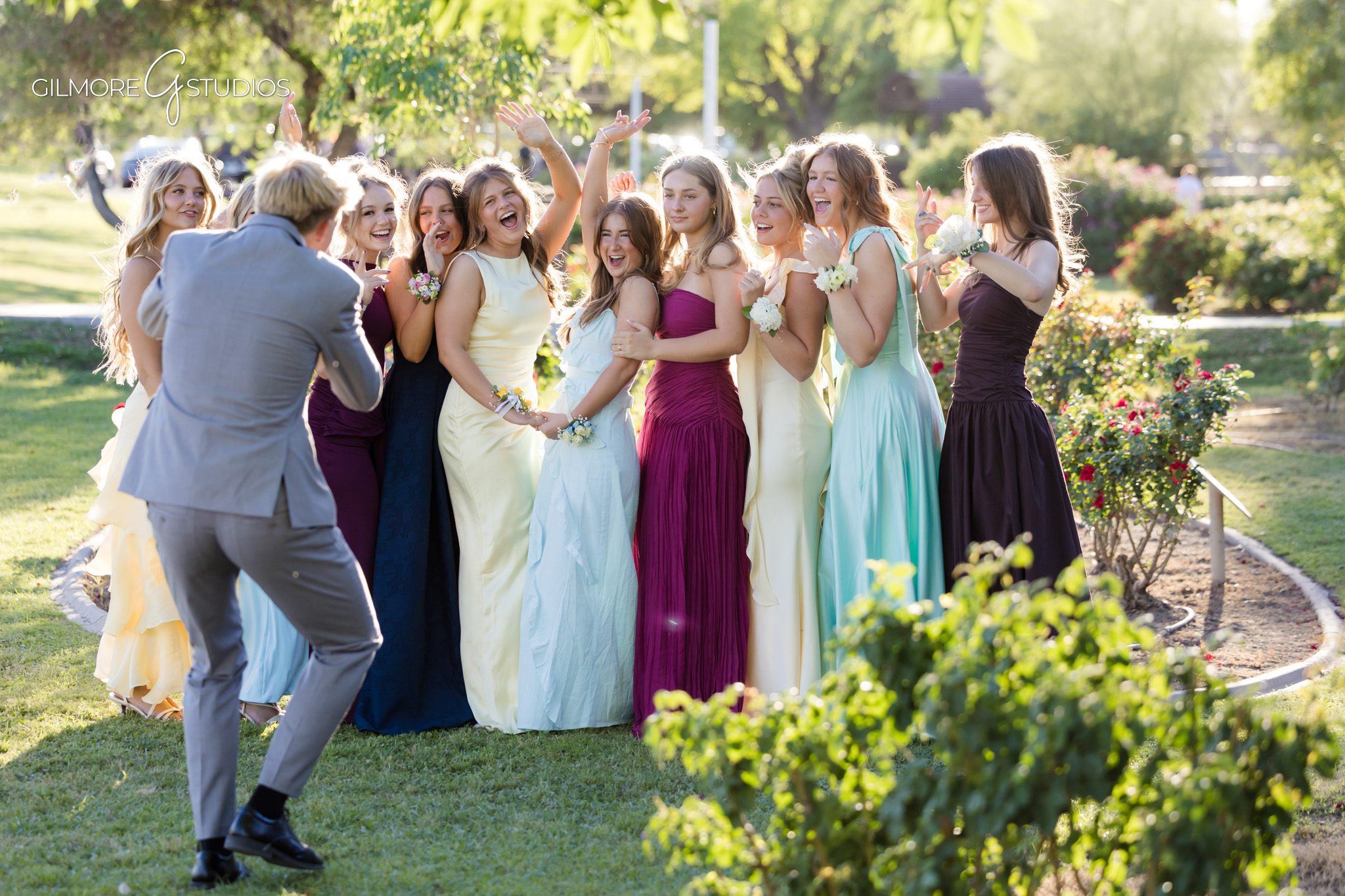 prom photography Gilbert AZ elegant couple styling
Arizona senior prom couple photography inspiration