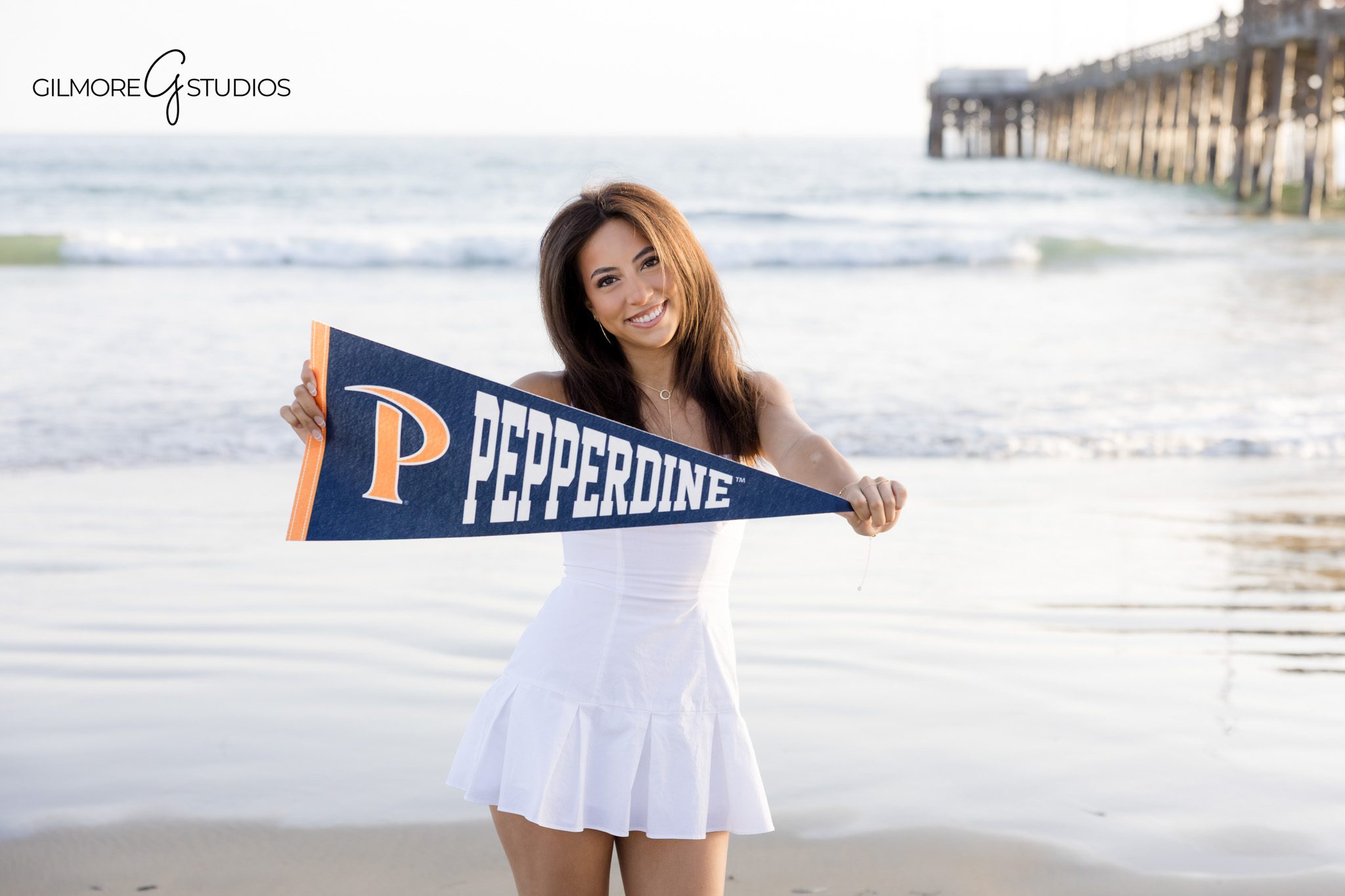 Senior girl photography session by the ocean
Newport Beach lifestyle senior photographer