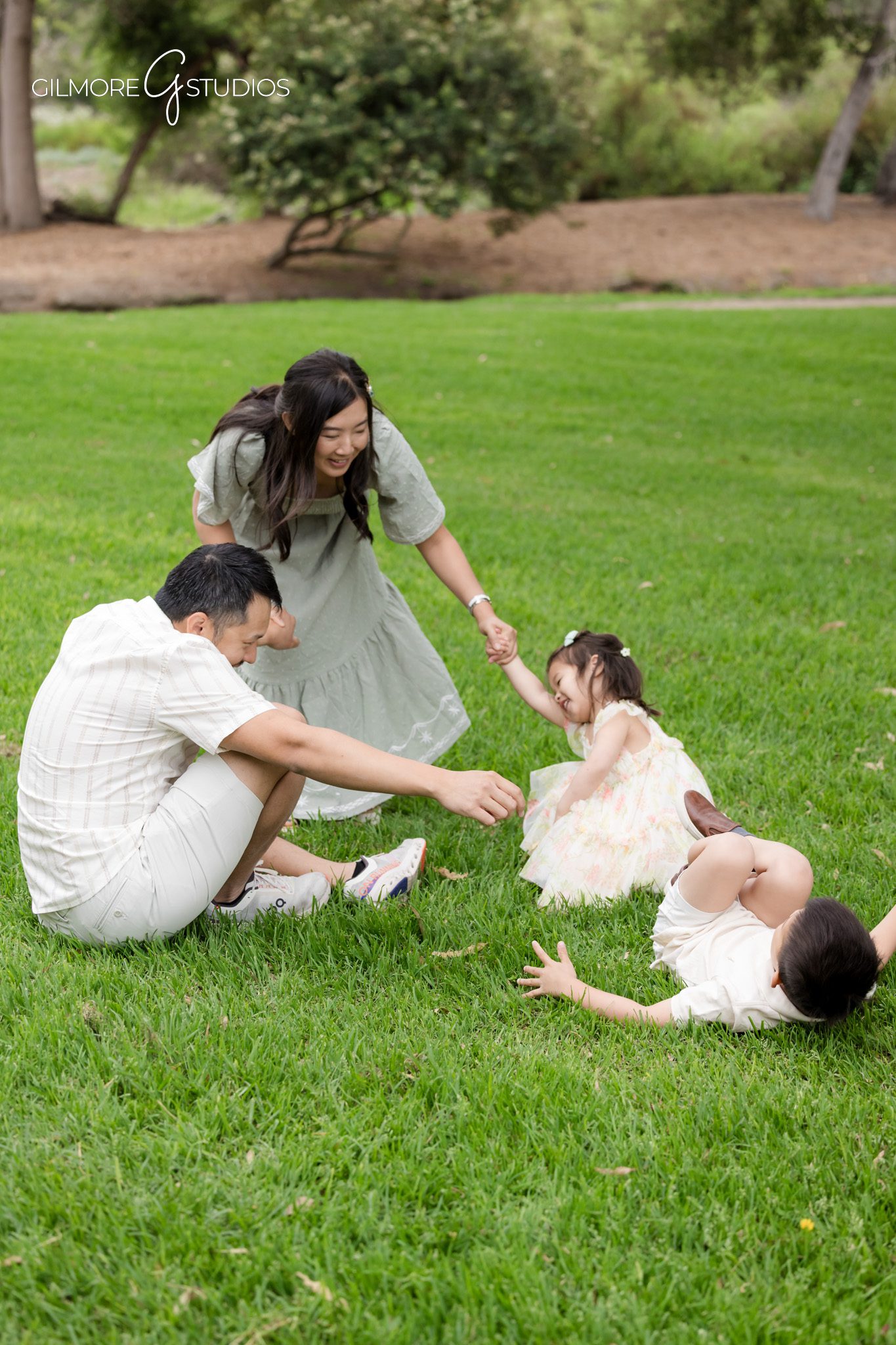 Family photos with active children California
Outdoor family session in Orange County