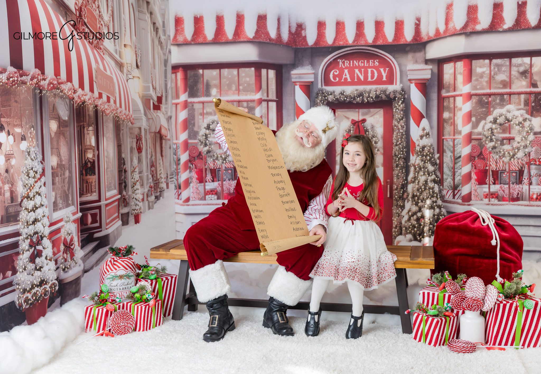 Gilmore Studios Christmas portraits with Santa and holiday storytelling
Santa mini session near Gilbert and Queen Creek Arizona