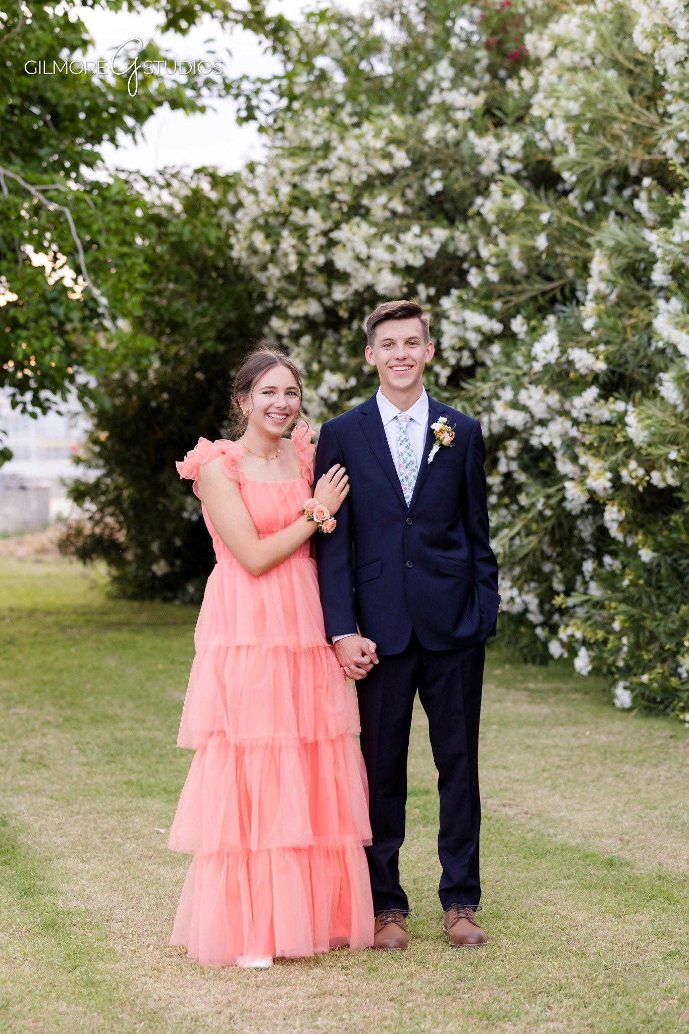 Prom date photos with soft sunset light and greenery
Gilmore Studios prom photographer in Gilbert AZ
